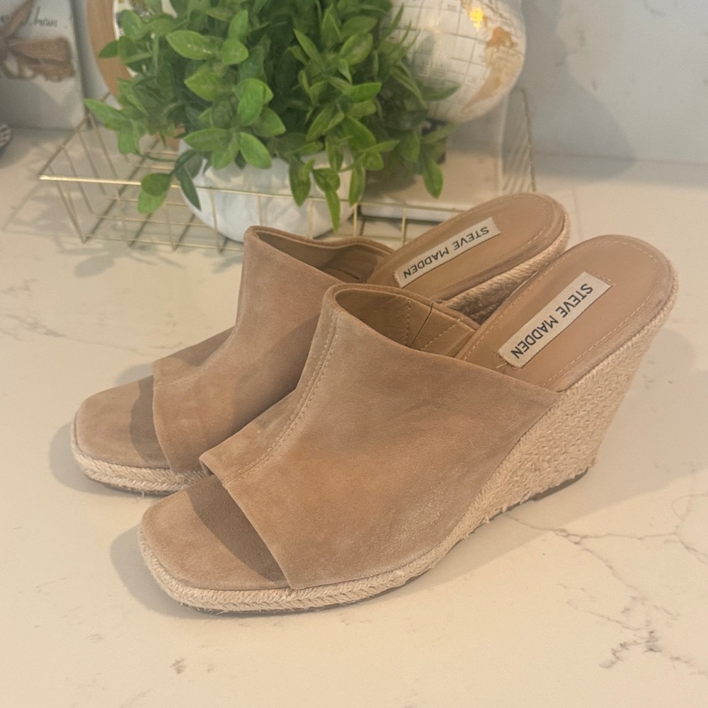 Steve Madden Brown Suede Wedge Sandals